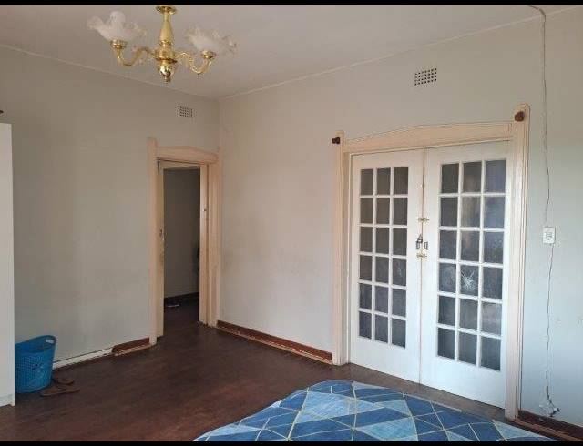 3 BEDROOM HOUSE FOR SALE IN KENSINGTON